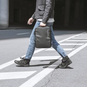 Túi Đeo Dọc Tomtoc H14 Urban Shoulder Bags Cho Macbook, Laptop